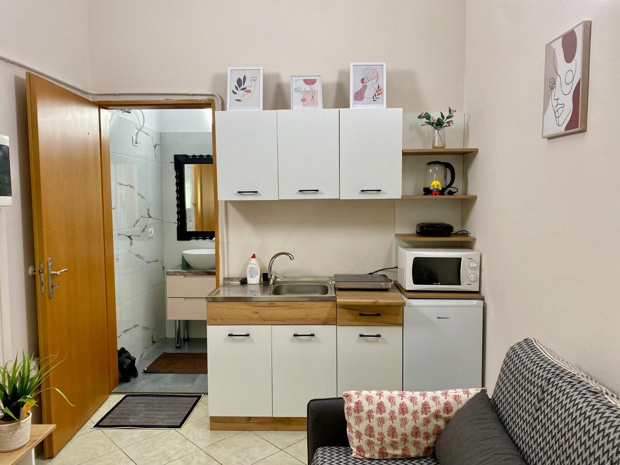 Dori'S Wilson Studio At Blloku Neighborhood تيرانا المظهر الخارجي الصورة